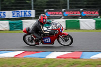 Vintage-motorcycle-club;eventdigitalimages;mallory-park;mallory-park-trackday-photographs;no-limits-trackdays;peter-wileman-photography;trackday-digital-images;trackday-photos;vmcc-festival-1000-bikes-photographs